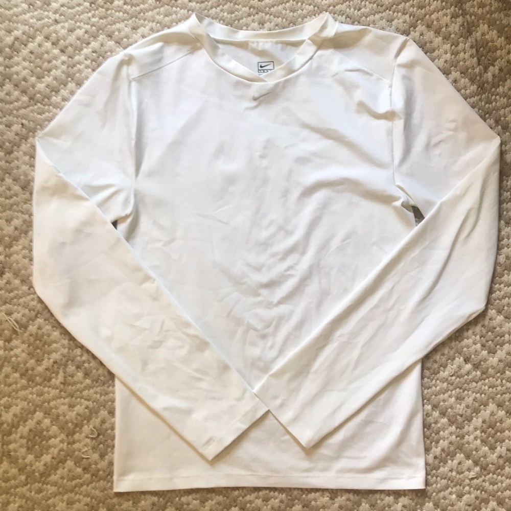 Nike Wicking Long Sleeve Shirt